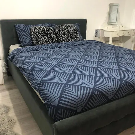 شقة Skepsis Apartament *